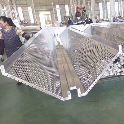 A1100 A3003 A5052 বিল্ডিং সজ্জা জন্য লেজার কাটা perforations বা আলংকারিক নিদর্শন সঙ্গে অ্যালুমিনিয়াম আচ্ছাদন প্যানেল